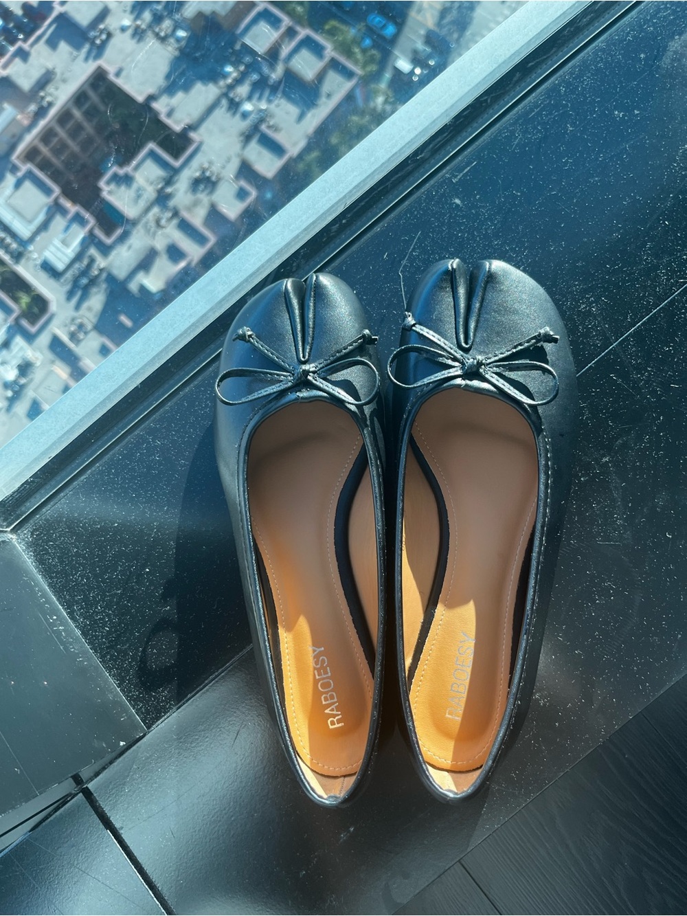 Stylish Tabby Black Bow Ballet Flats